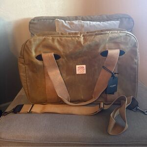 Filson Medium Tin Cloth Duffle Bag Color: Dark Tan (Please See Description)